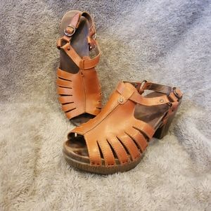 Dansko orange brown heeled sandal